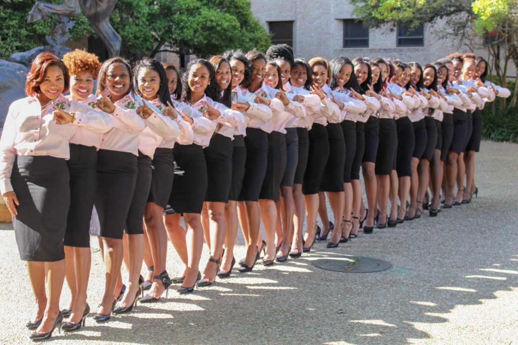 Milwaukee to Host 2,500 Alpha Kappa Alpha Sorority Professional Women
