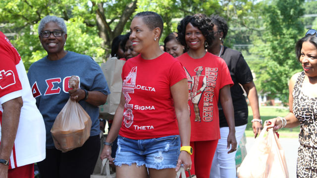 Delta Sigma Theta sorority celebrates its anniversary with big surprise for 9 Food Drive