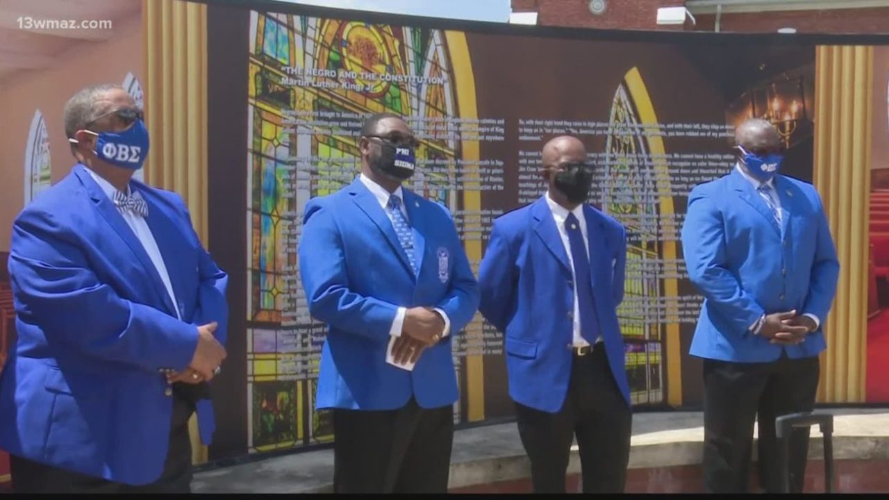 Phi Beta Sigma Fraternity honors John Lewis in ceremony