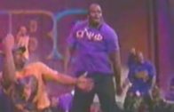 Shaquille O’Neal hopping with Omega Psi Phi (August 1997)